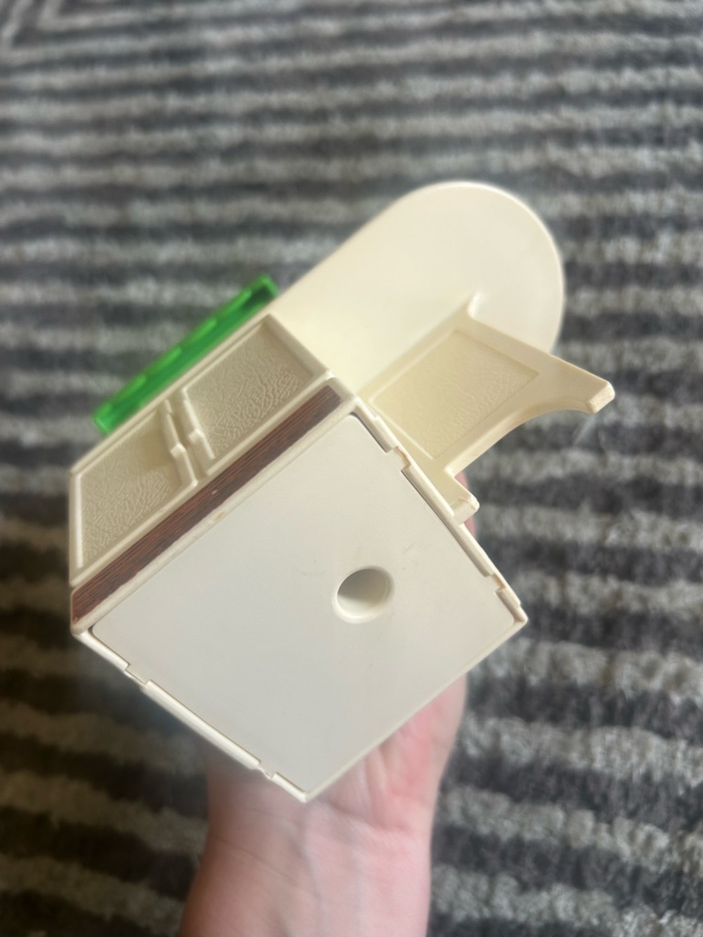 Vintage Little Tikes Dollhouse Furniture Kitchen Island Stove Sink Phone Toy - Picture 4 of 4